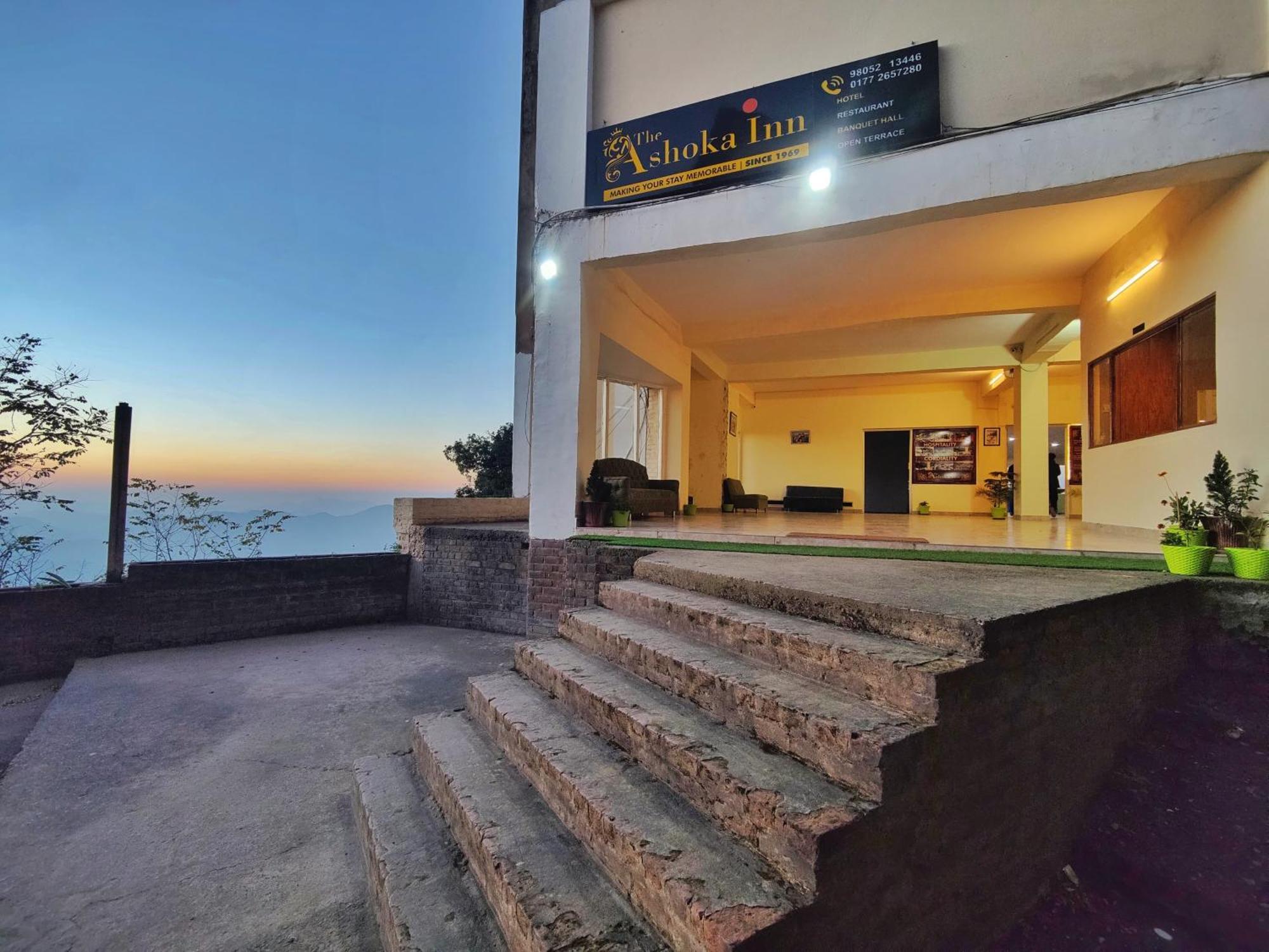 The Ashoka Inn 300Mts Walkable From Mall Road Shimla Ngoại thất bức ảnh