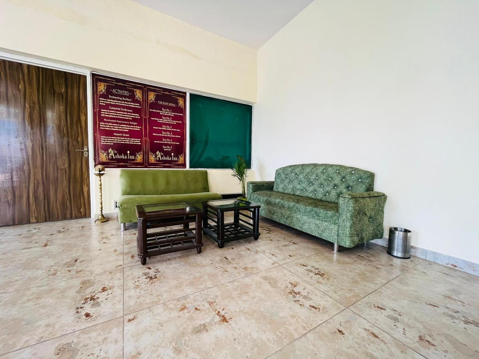 The Ashoka Inn 300Mts Walkable From Mall Road Shimla Ngoại thất bức ảnh