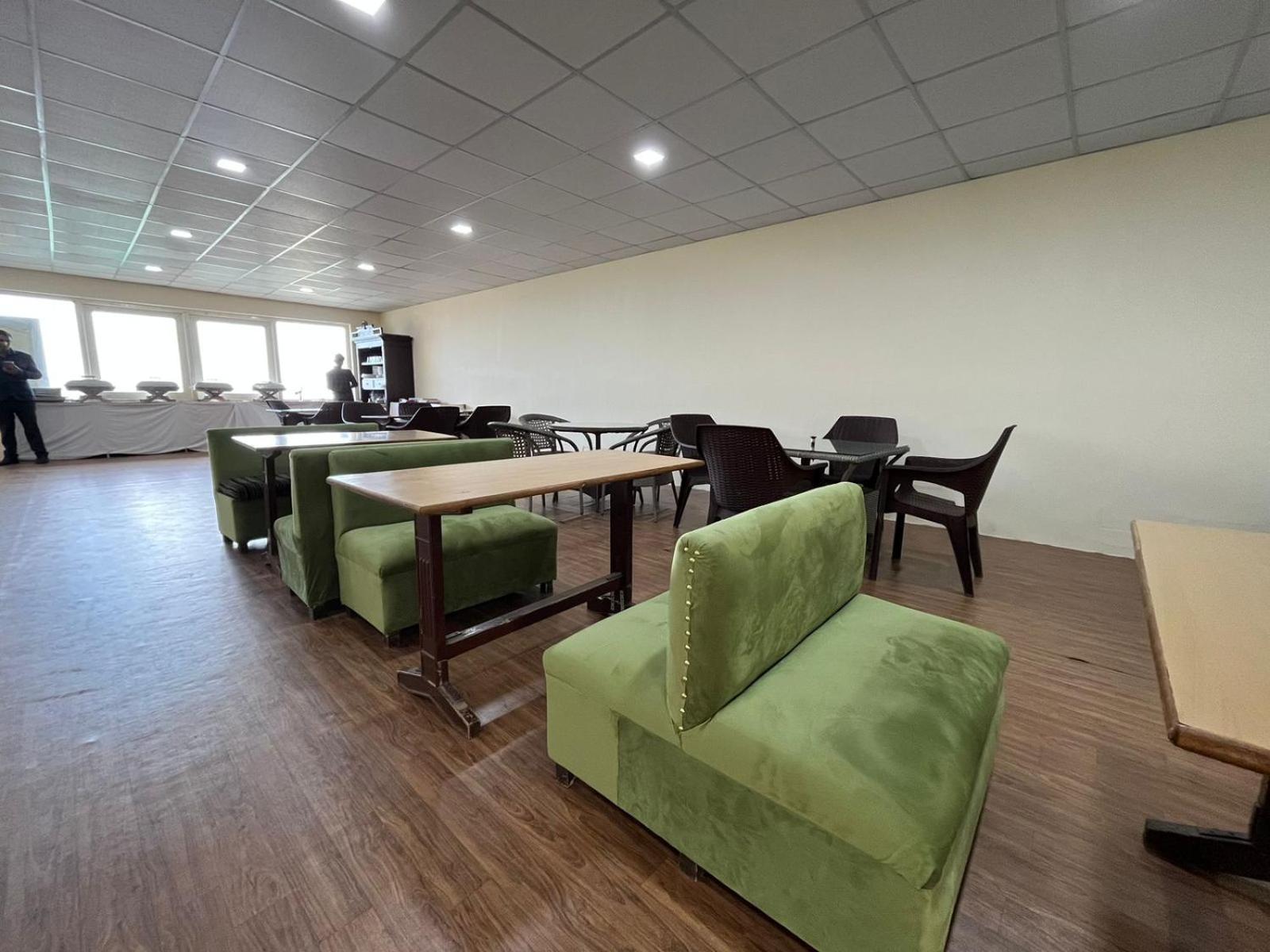 The Ashoka Inn 300Mts Walkable From Mall Road Shimla Ngoại thất bức ảnh