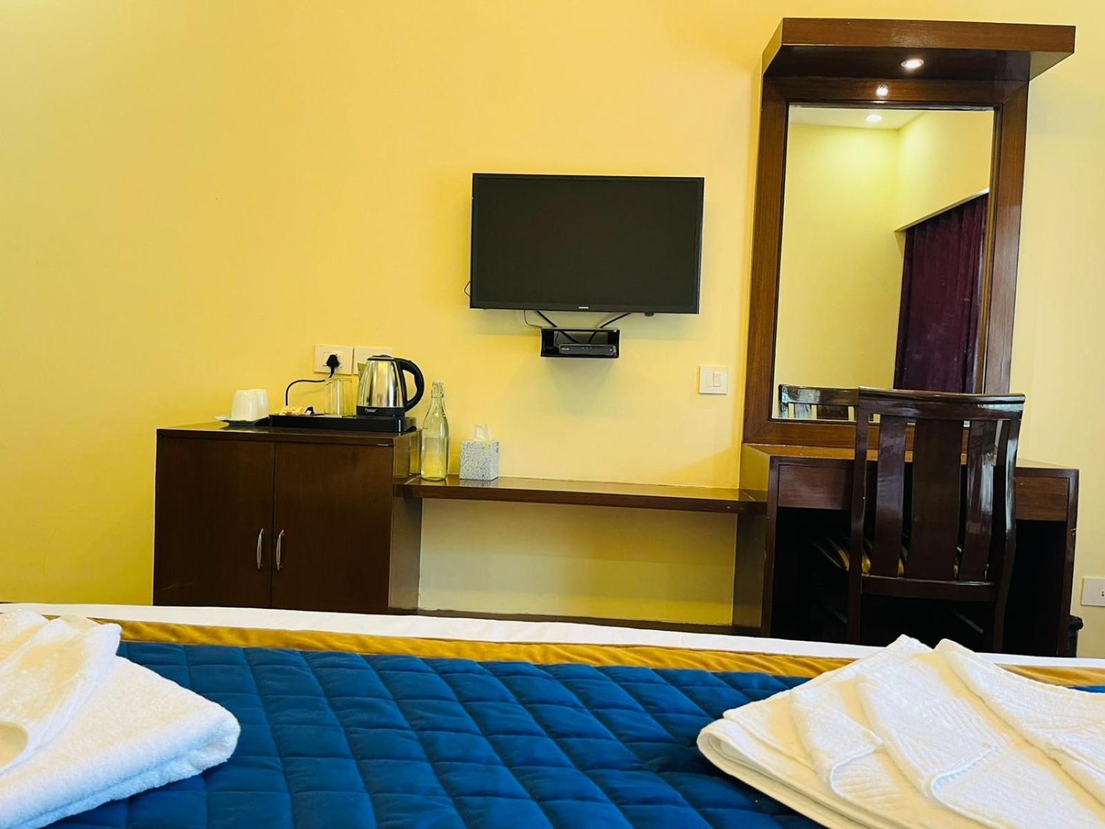 The Ashoka Inn 300Mts Walkable From Mall Road Shimla Ngoại thất bức ảnh